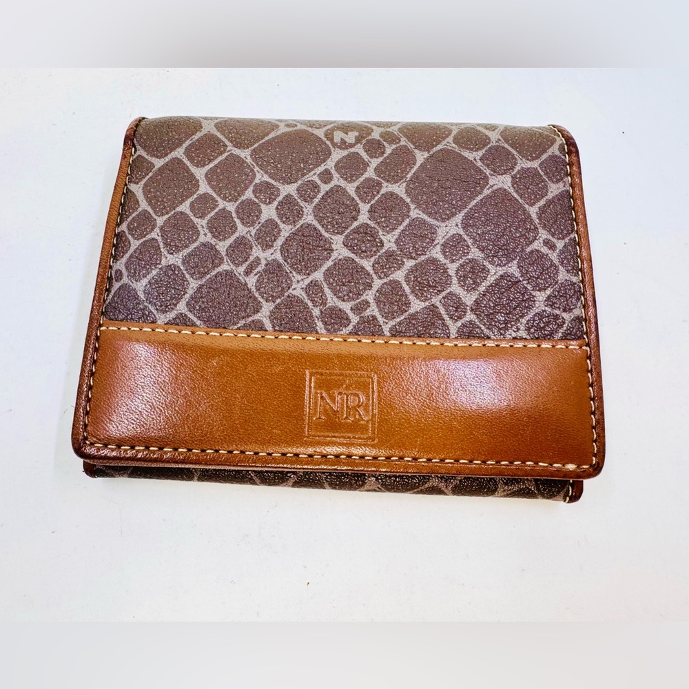 Nina Ricci Small Brown Leather Animal Print Wallet W/Optional Crossbody Chain - Picture 9 of 9